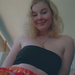 Meet your Posher, Val